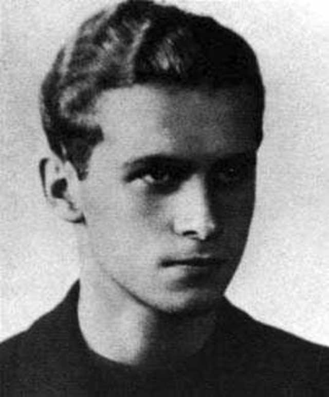 Krzysztof Kamil Baczyński- portret.jpg