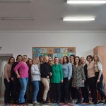 Grupowe zdjęcie nauczycieli po warsztatach.jpg