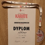 Turniej karate w Płocku - dyplom i medal Wiktorii Koszałki (3).jpg