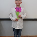 Michał z tulipanem.JPG